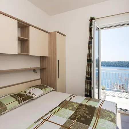 Apartment Ari