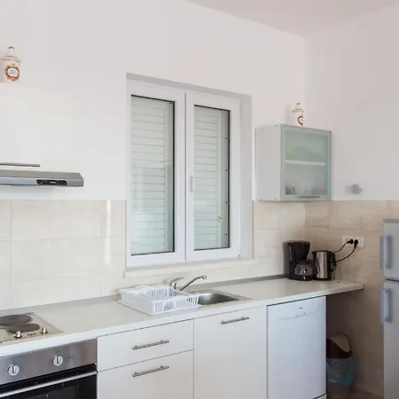 Apartment Ari *