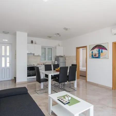 アリ アパート ドゥブロブニク