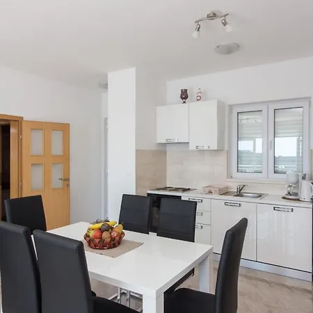 Apartamento Ari *