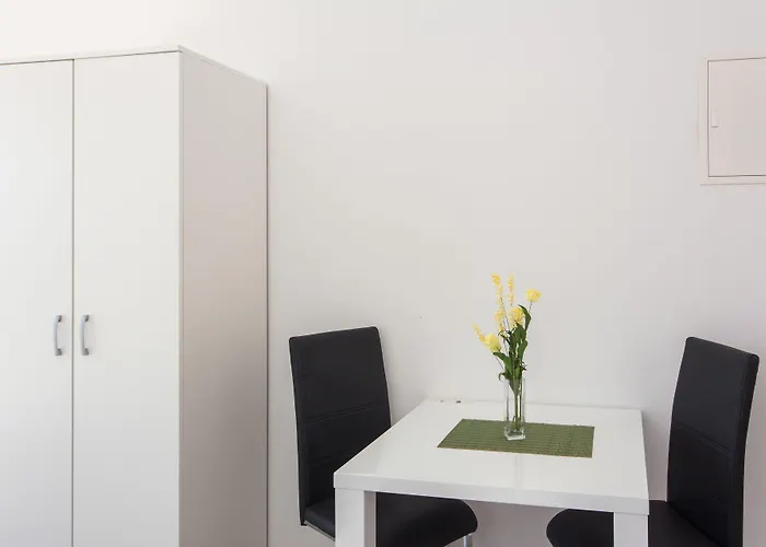 شقة Ari دوبروفينك