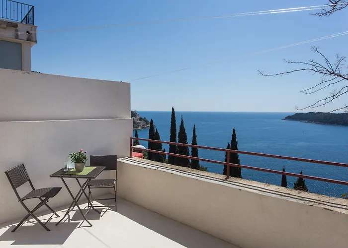 شقة Ari دوبروفينك